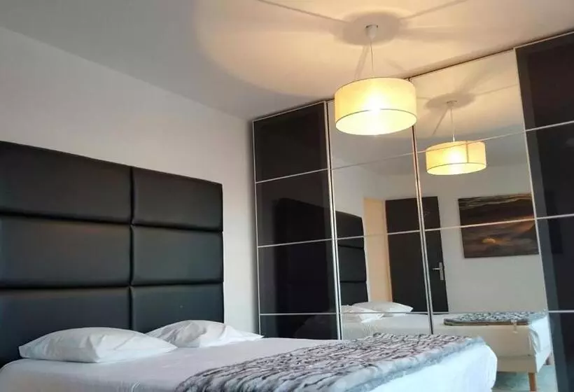 Appart Hôtel Le Trianon