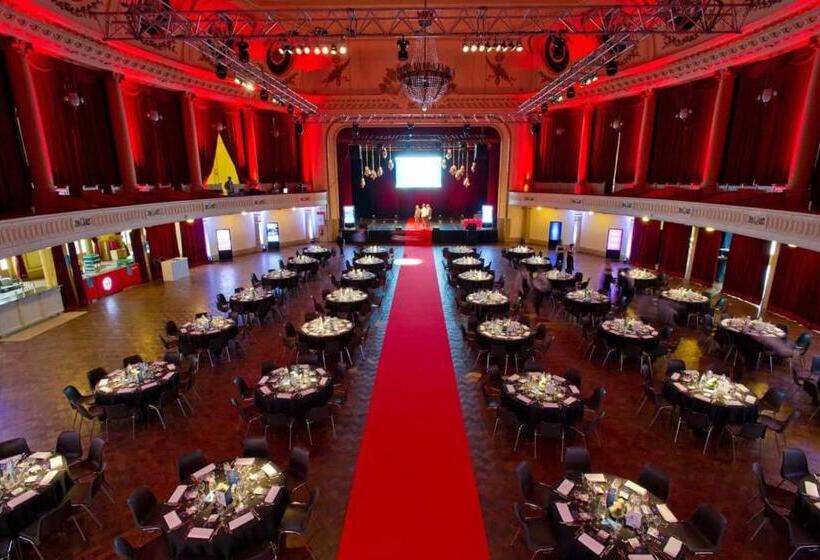 Luxury Spa Hotel Francofolies