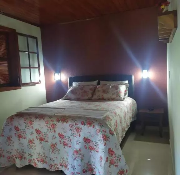 ペンション Suites Cantinho De Minas