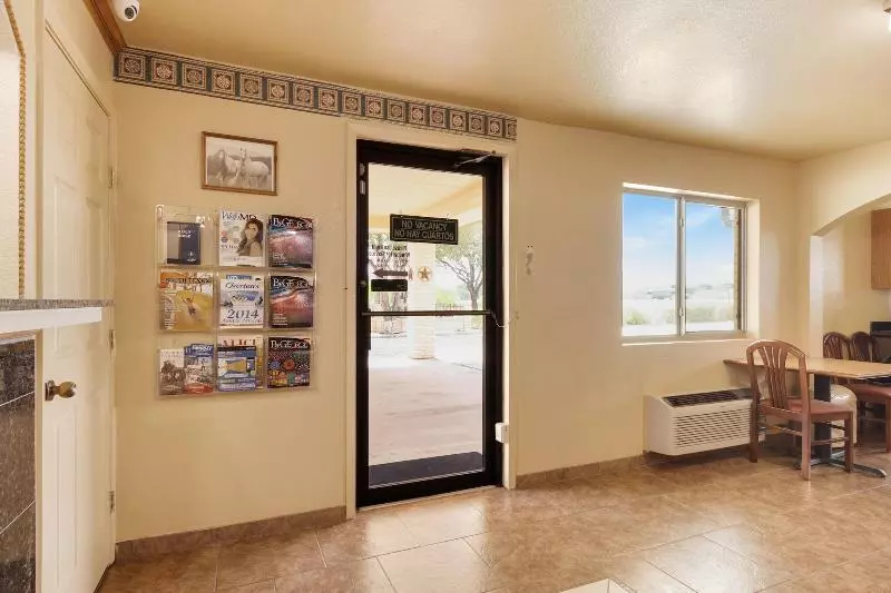 Hotelli Freer Executive Inn And Studios