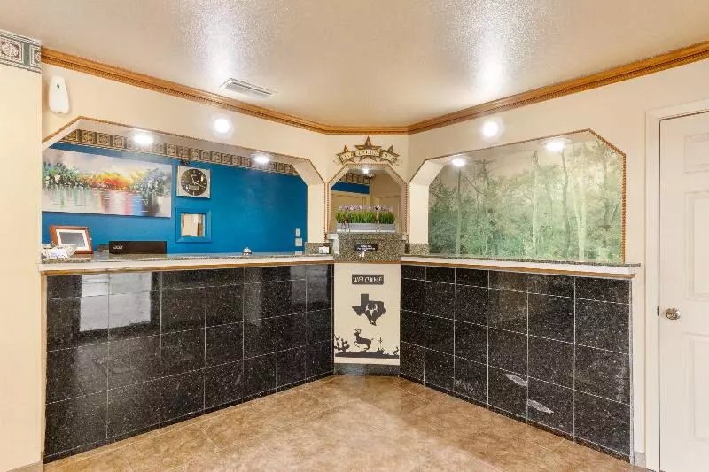 Hotelli Freer Executive Inn And Studios