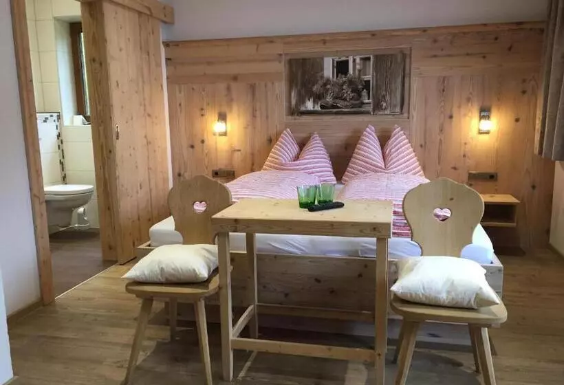 ペンション Adamerhof