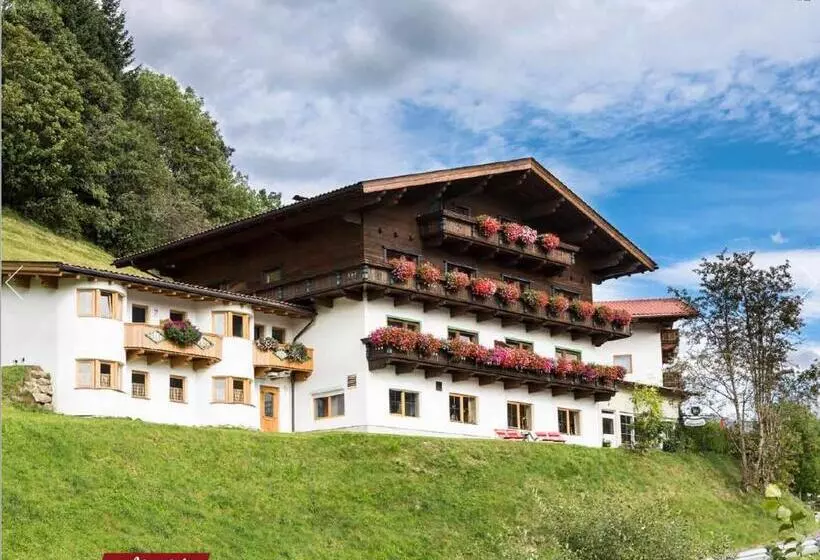 ペンション Adamerhof