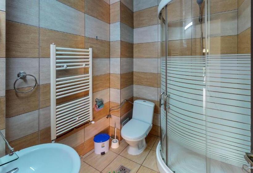 Pensão Perla Sarisorului