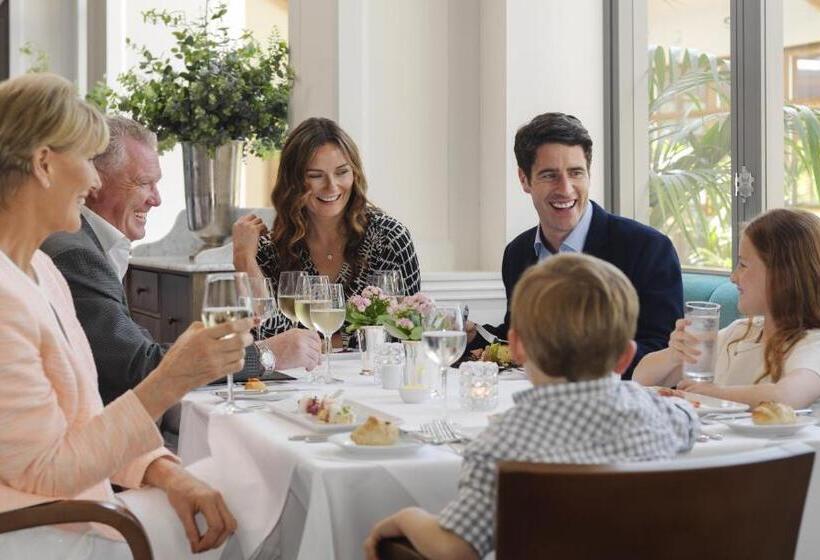 בית מלון כפרי Druids Glen Resort