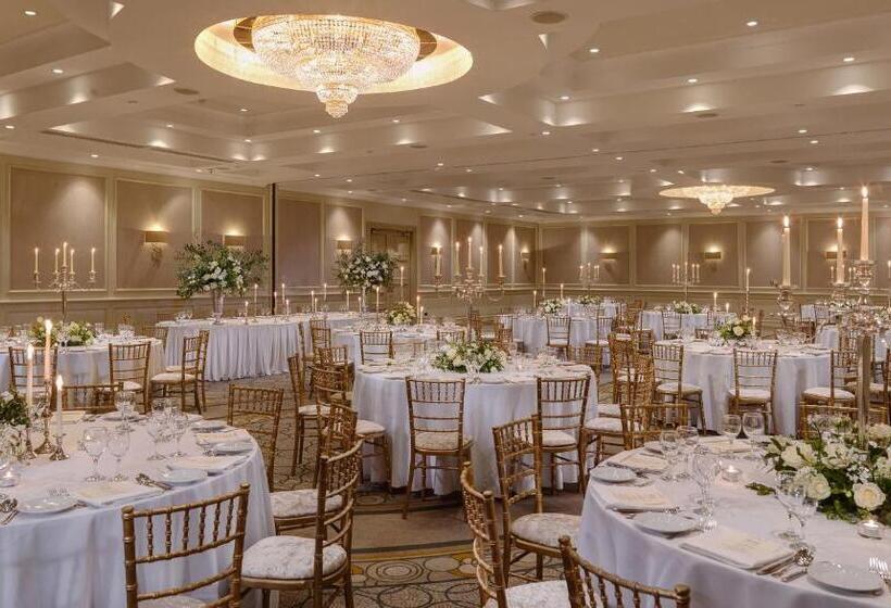 בית מלון כפרי Druids Glen Resort