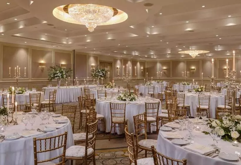 فندق Druids Glen Resort