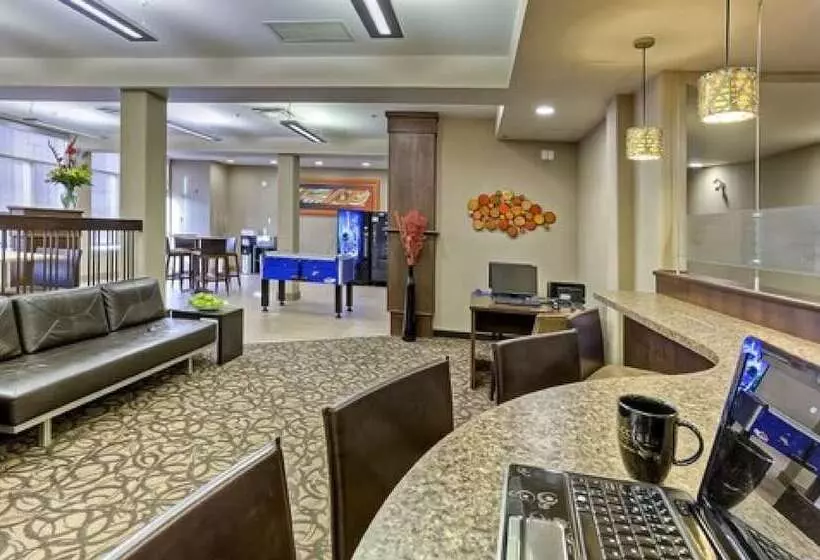 Acclaim Hotel By Clique