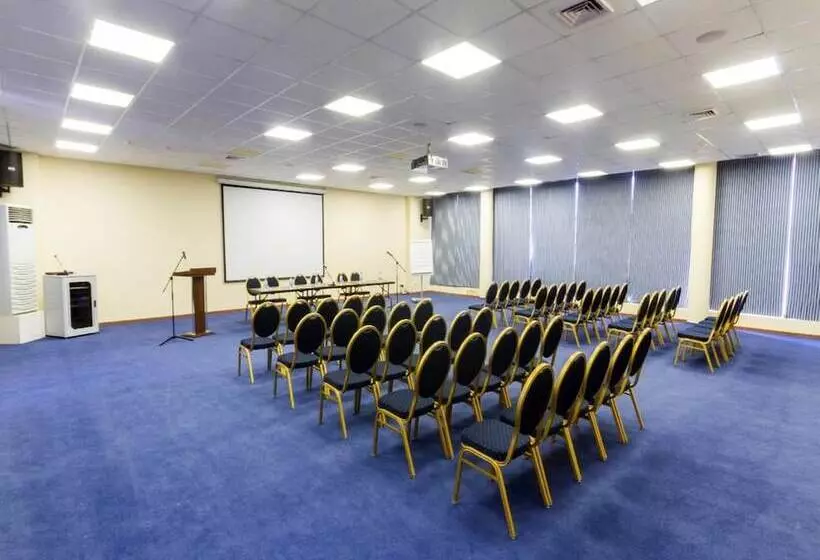 هتل Astrus Moscow City