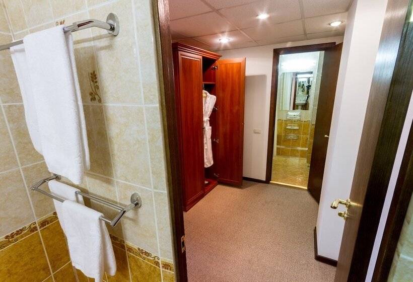 Отель Astrus Moscow City