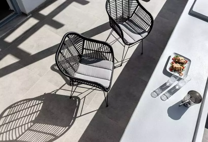 酒店 Athermi Suites  Adults Only