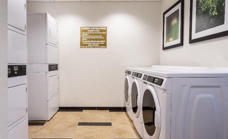 فندق Candlewood Suites Fort Lauderdale Airport Cruise, An Ihg