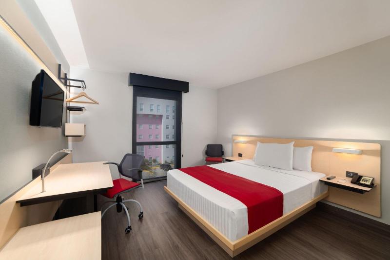 هتل City Express By Marriott Silao Aeropuerto