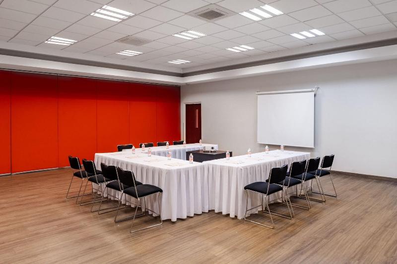 هتل City Express By Marriott Silao Aeropuerto