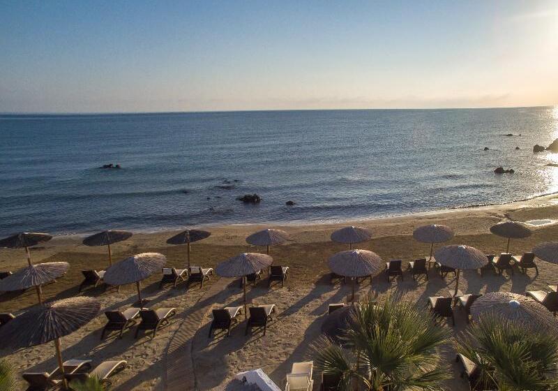 בית מלון כפרי Corissia Princess