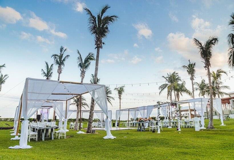 فندق Dreams Jade Resort & Spa  All Inclusive