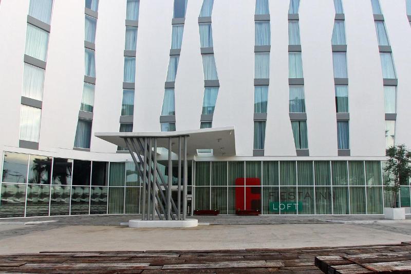 Отель Fiesta Inn Ciudad Del Carmen