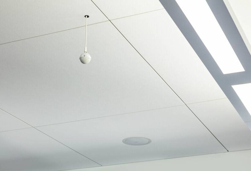 هتل Four Points By Sheraton Norwood Conference Center