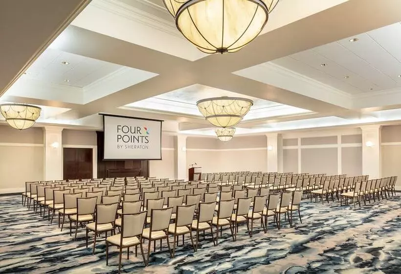 ホテル Four Points By Sheraton Norwood Conference Center