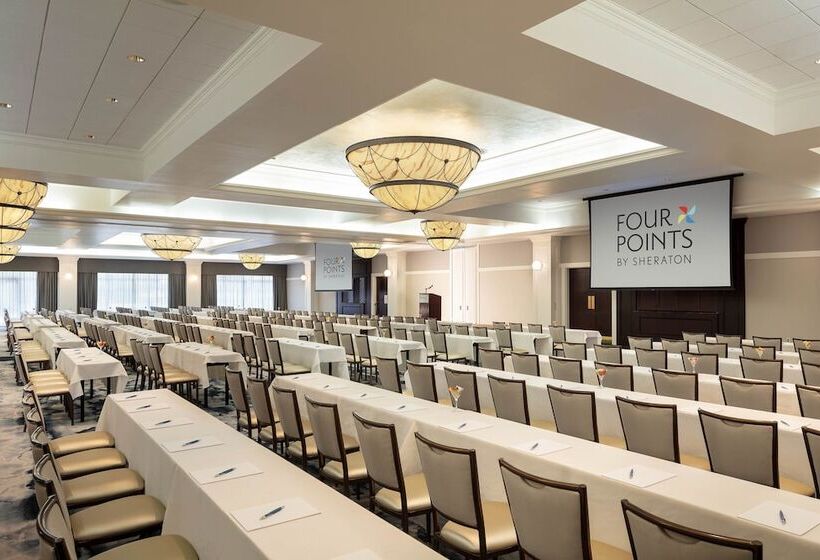 هتل Four Points By Sheraton Norwood Conference Center