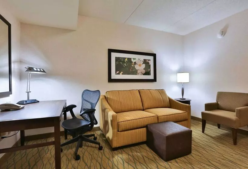 호텔 Hilton Garden Inn State College