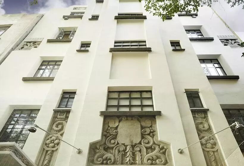 Hippodrome Hotel Condesa