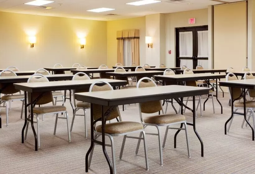 Holiday Inn Express Hotel & Suites Austell Powder Springs, An Ihg