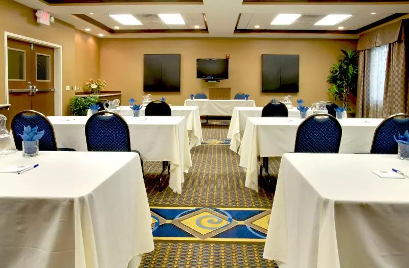 Holiday Inn Express Hotel & Suites Houston Energy Corridor   West Oaks, An Ihg