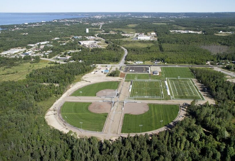 Holiday Inn Express Hotel & Suites North Bay, An Ihg