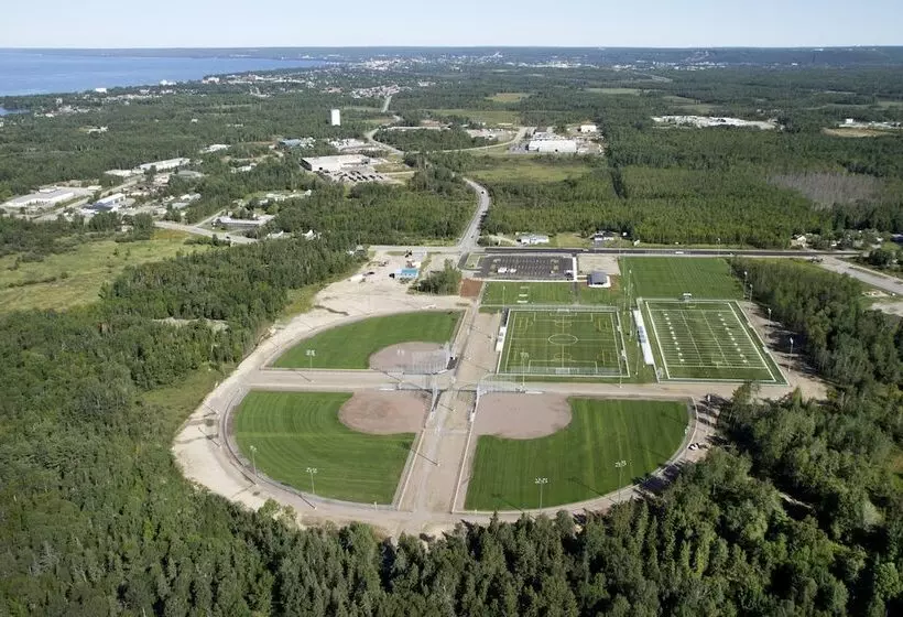 Holiday Inn Express Hotel & Suites North Bay, An Ihg