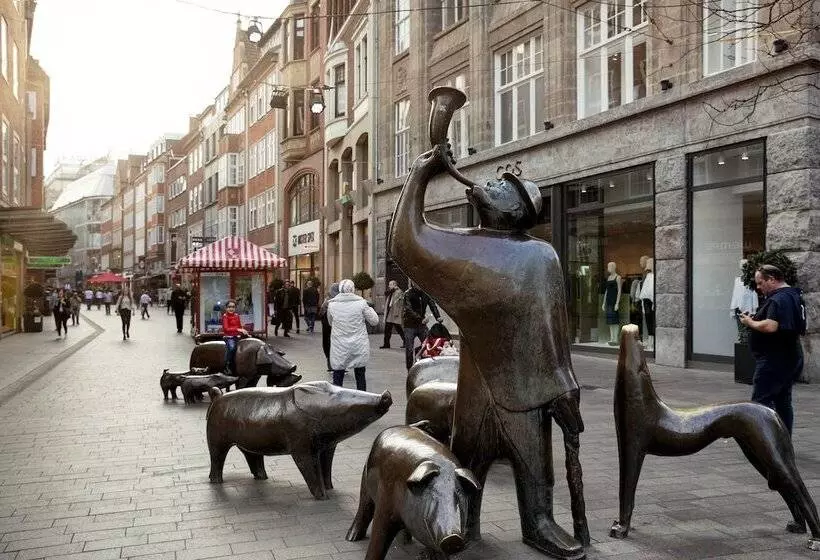 בית מלון כפרי Holiday Inn Express Bremen Airport, An Ihg