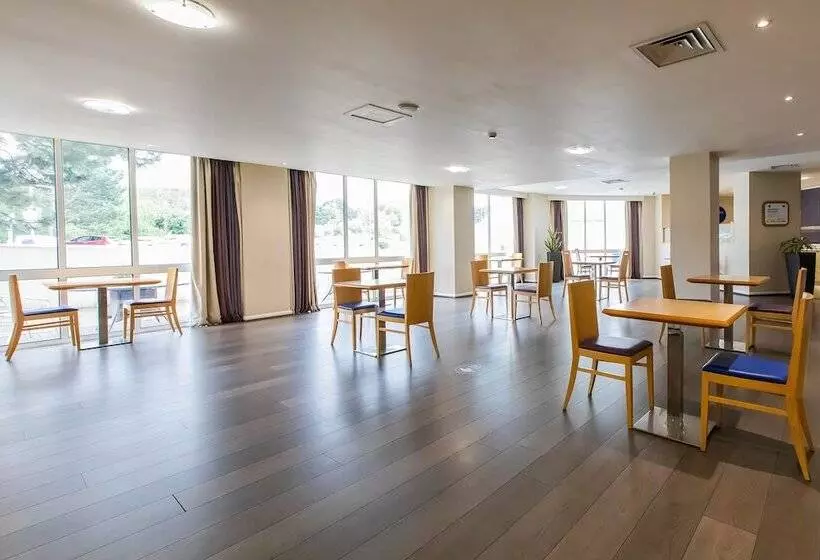 בית מלון כפרי Holiday Inn Express Norwich, An Ihg