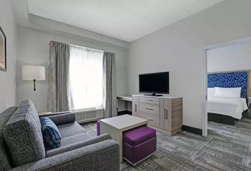Отель Homewood Suites London Ontario