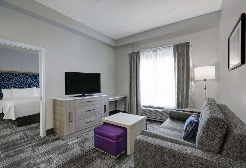Отель Homewood Suites London Ontario