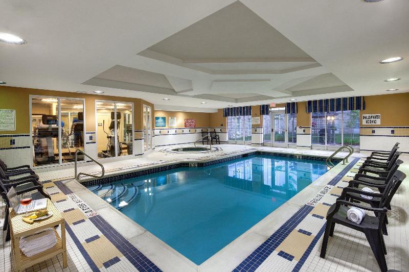 Отель Homewood Suites London Ontario