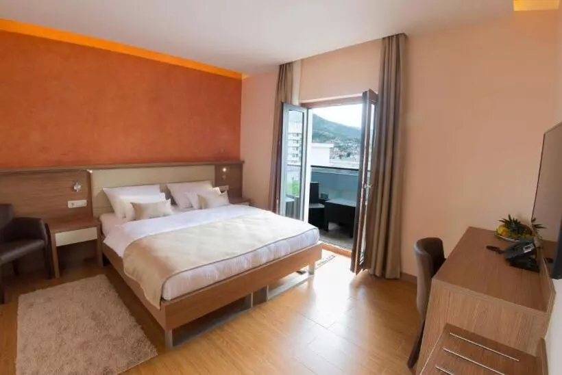 هتل Mostar
