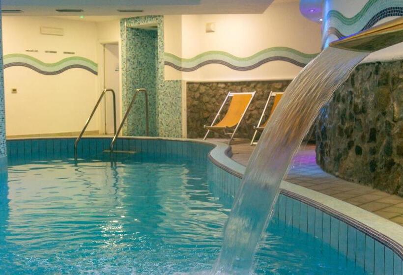 هتل Parco Delle Agavi