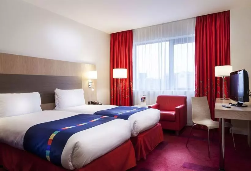 Отель Park Inn By Radisson Belfast