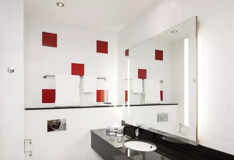 Отель Park Inn By Radisson Belfast
