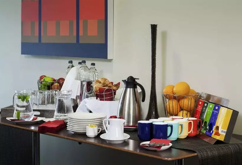 Отель Park Inn By Radisson Belfast