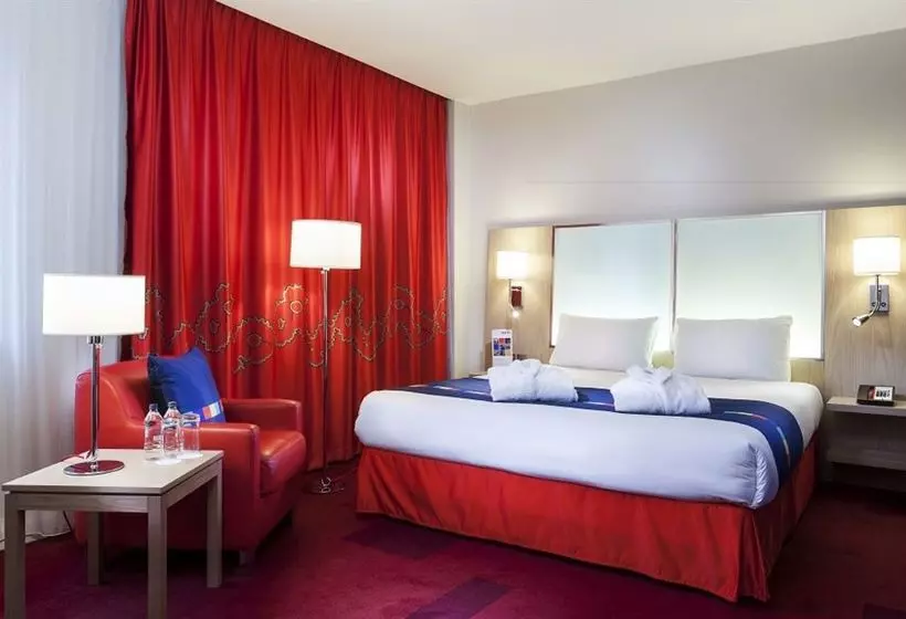 Отель Park Inn By Radisson Belfast