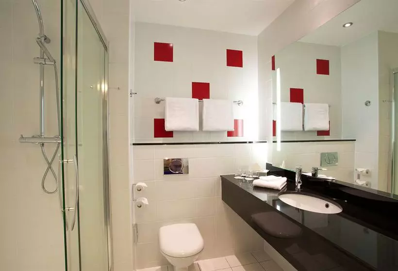 Отель Park Inn By Radisson Belfast