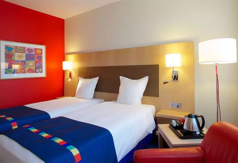 Отель Park Inn By Radisson Belfast