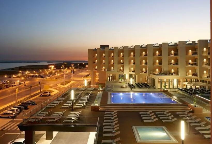 Real Marina Hotel & Spa