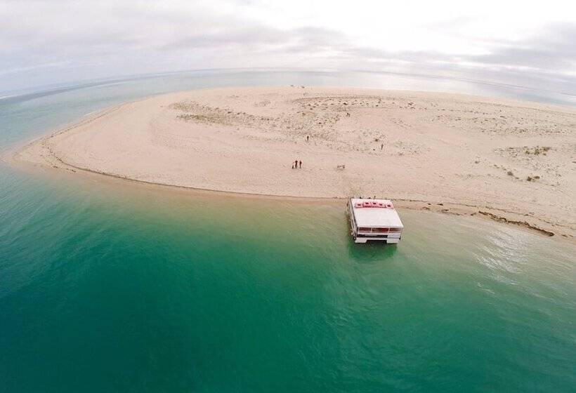 Real Marina Hotel & Spa