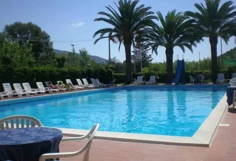 فندق Seven Residence