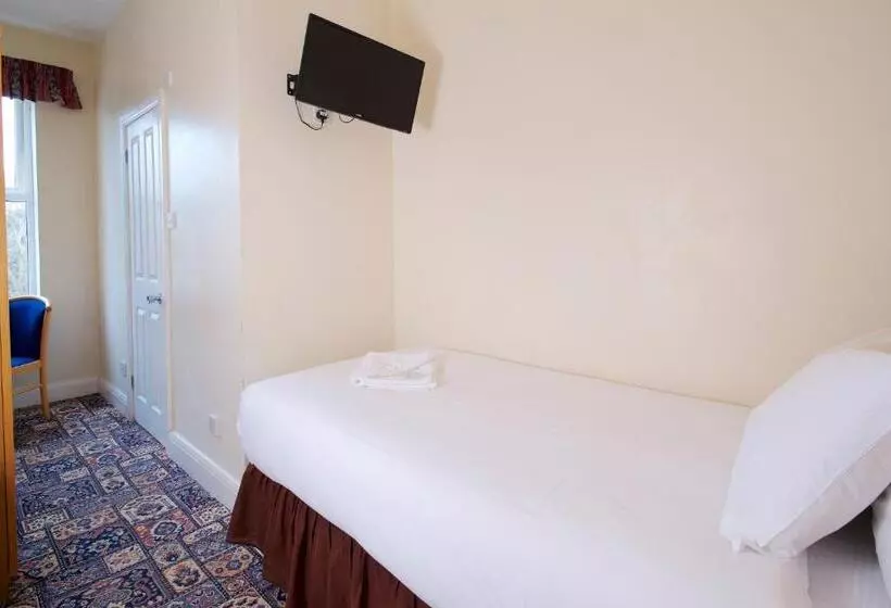 ホテル The Bournemouth Maemar