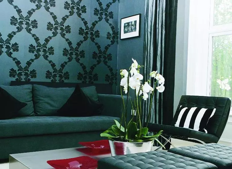 Kensington House Aparthotel