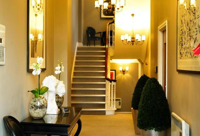 Kensington House Aparthotel