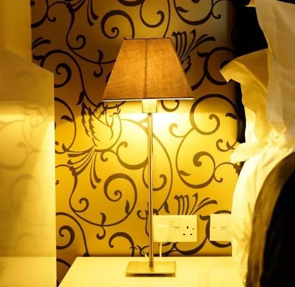 Kensington House Aparthotel